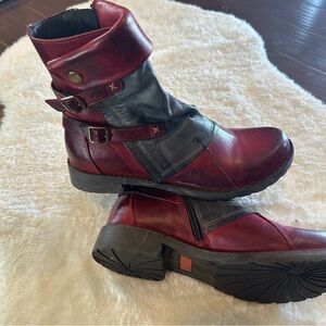 Jafa Red & Graphite Ankle Boots size 38 NWOT